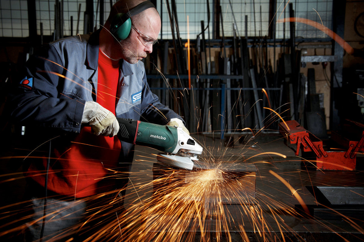 METABO ANGLE GRINDER 230 MM 2400 W W24-230