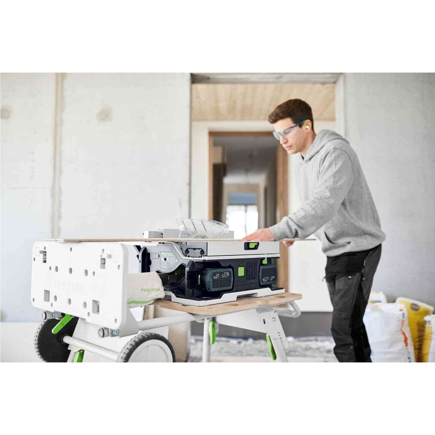 Festool Cordless Table Saw CSC SYS 50 EBI-Plus (Incl. Batteries & Charger)